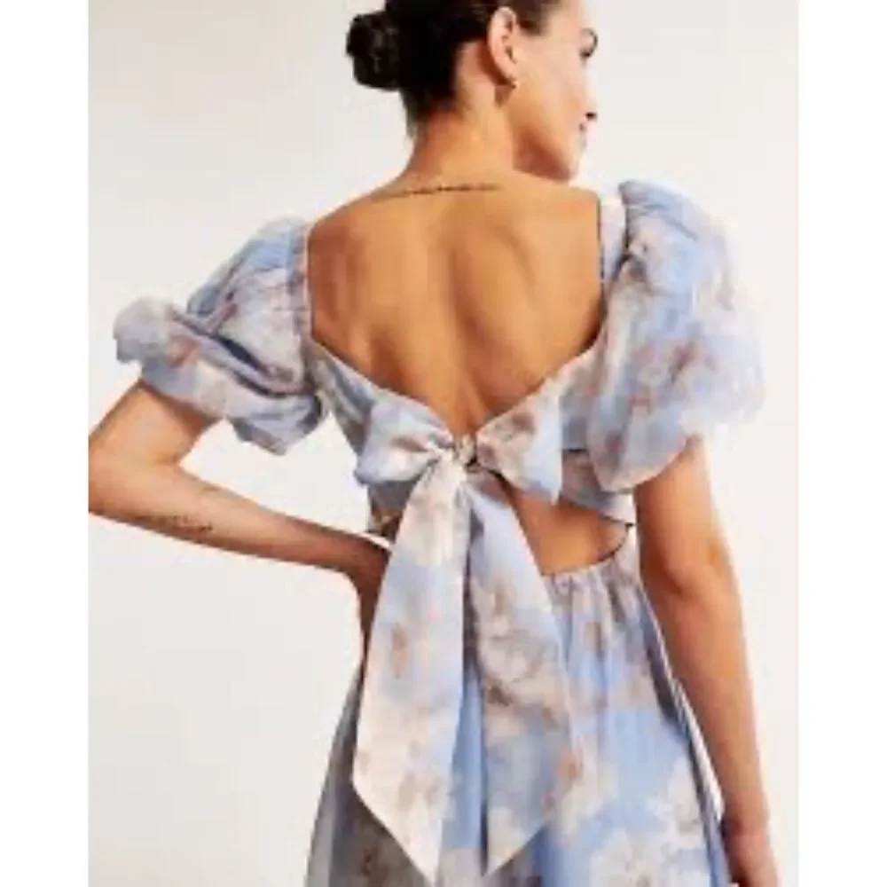 Abercrombie & Fitch Emerson Drama Bow Back Maxi Dress In Blue Floral Size MP
